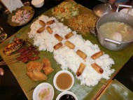 フィリピン軍隊式にシェアして食べるBoodle Fight