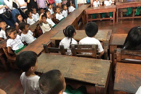 セブ島留学地元の子供たちとふれあったアウトリーチプログラム